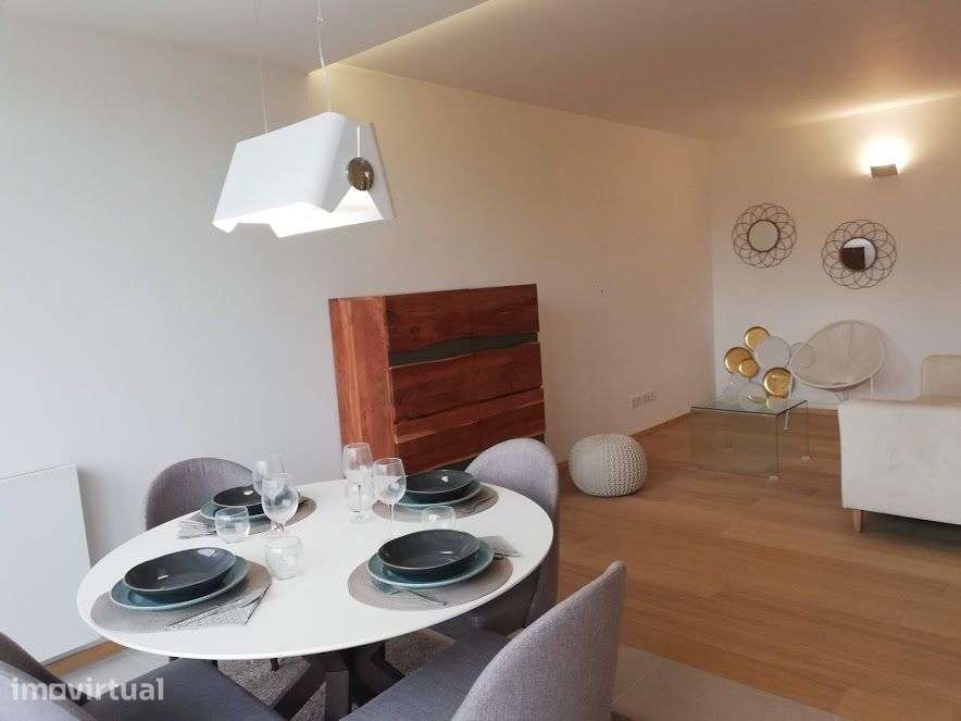 Apartamento T2 em Condomínio Privado na Amorosa. - Grande imagem: 5/9