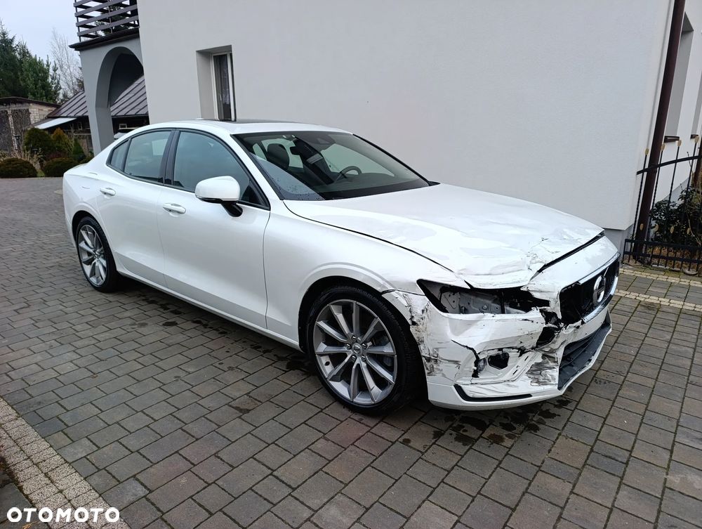 Volvo S60 T6 AWD Momentum Pro - 2