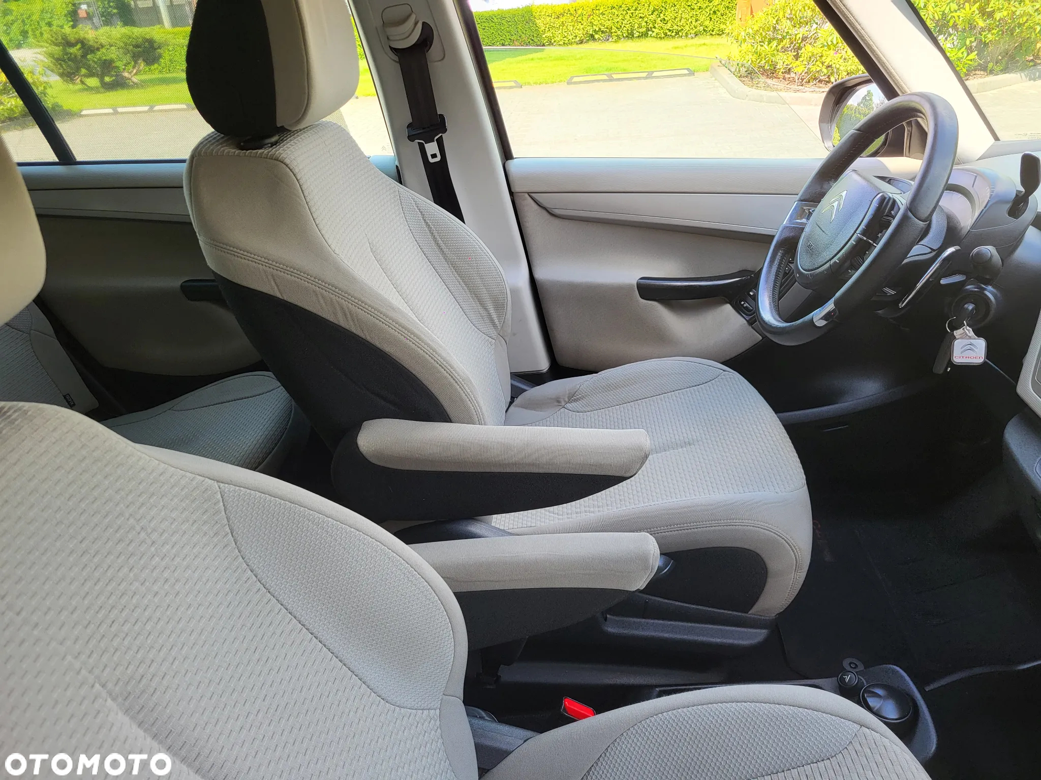 Citroën C4 Grand Picasso - 13