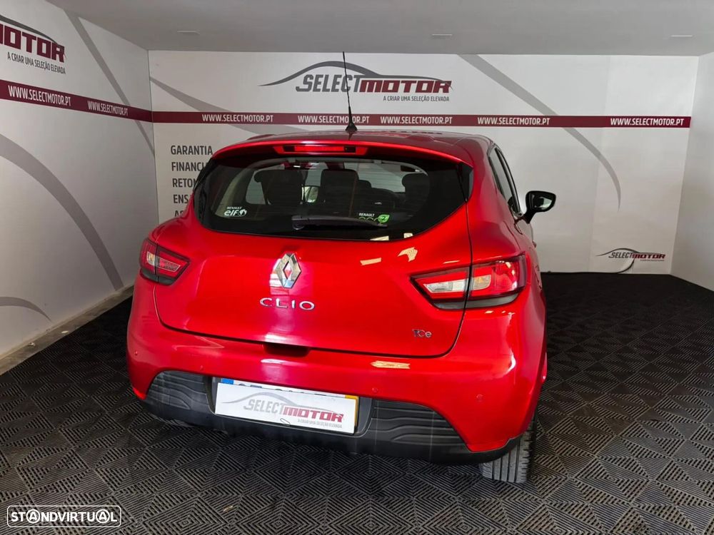 Renault Clio - 17