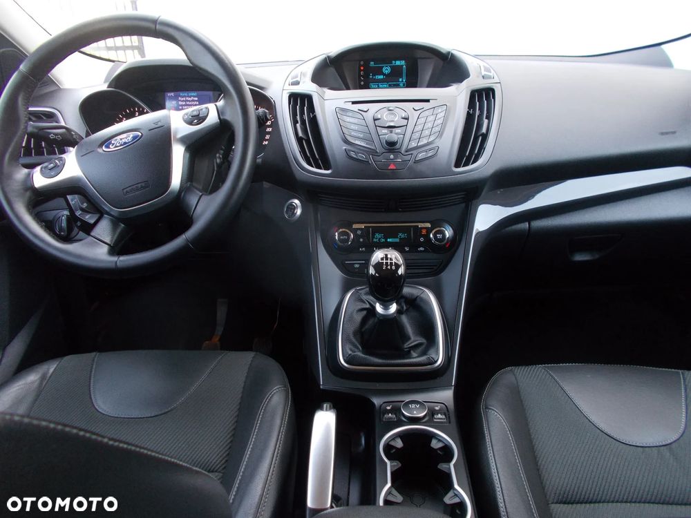 Ford Kuga 2.0 TDCi 4WD Titanium - 6