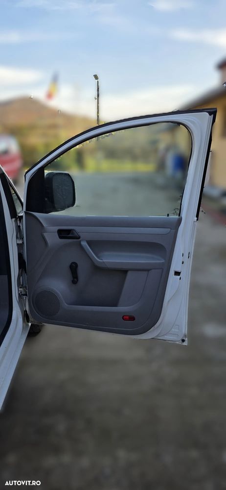 Volkswagen Caddy Maxy - 10