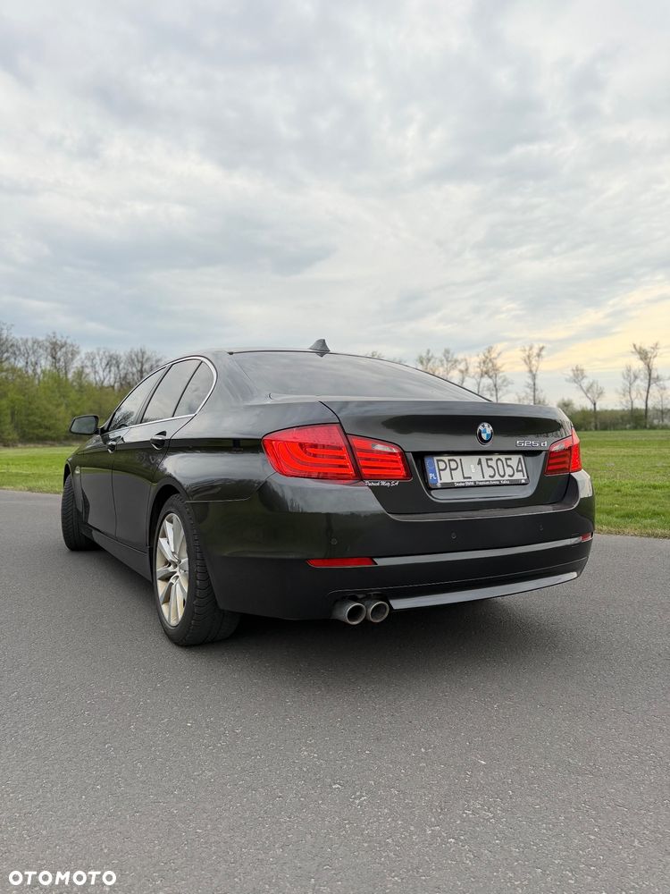BMW Seria 5 525d - 6