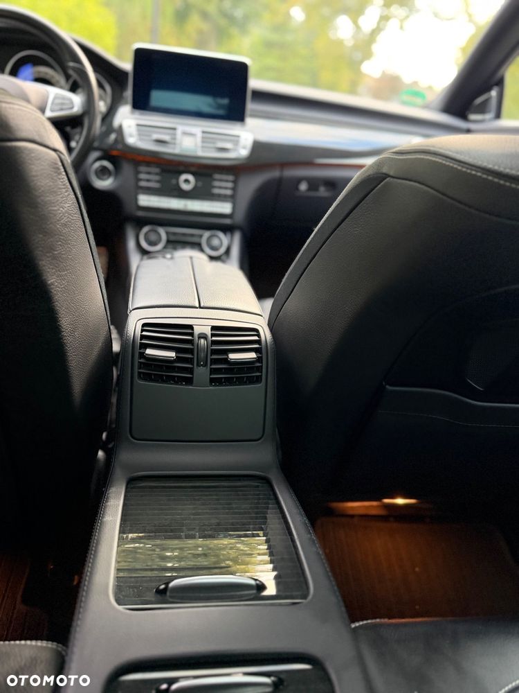 Mercedes-Benz CLS 350 d 4Matic 9G-TRONIC Final Edition - 24