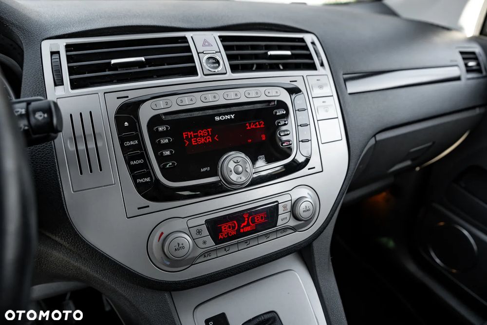 Ford Kuga 2.5 4x4 White Magic - 30