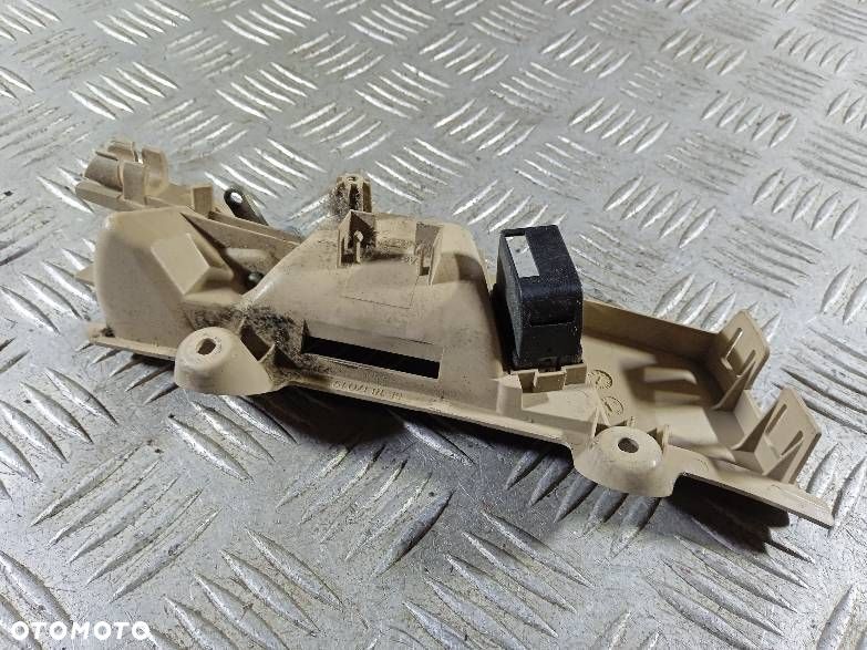 KLAMKA ZEWNĘTRZNA LEWY PRZÓD AUDI A4 B6 - 2