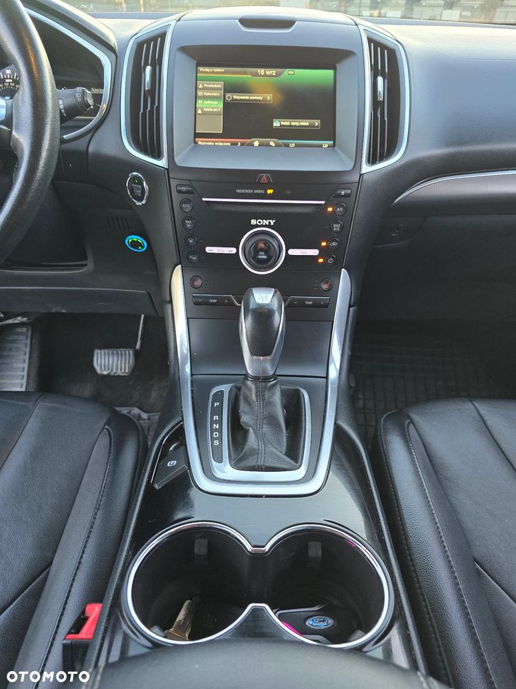 Ford Edge - 16
