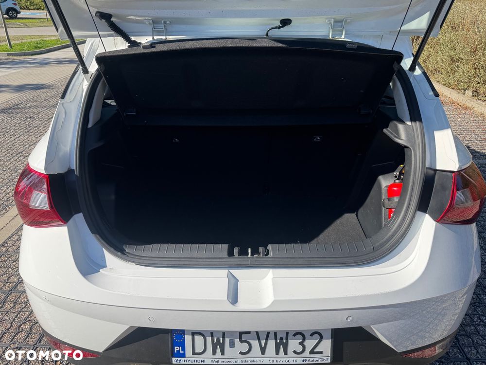 Hyundai i20 - 16
