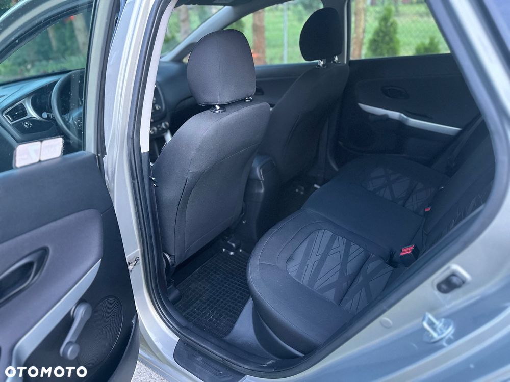 Kia Ceed 1.6 GDI M - 8