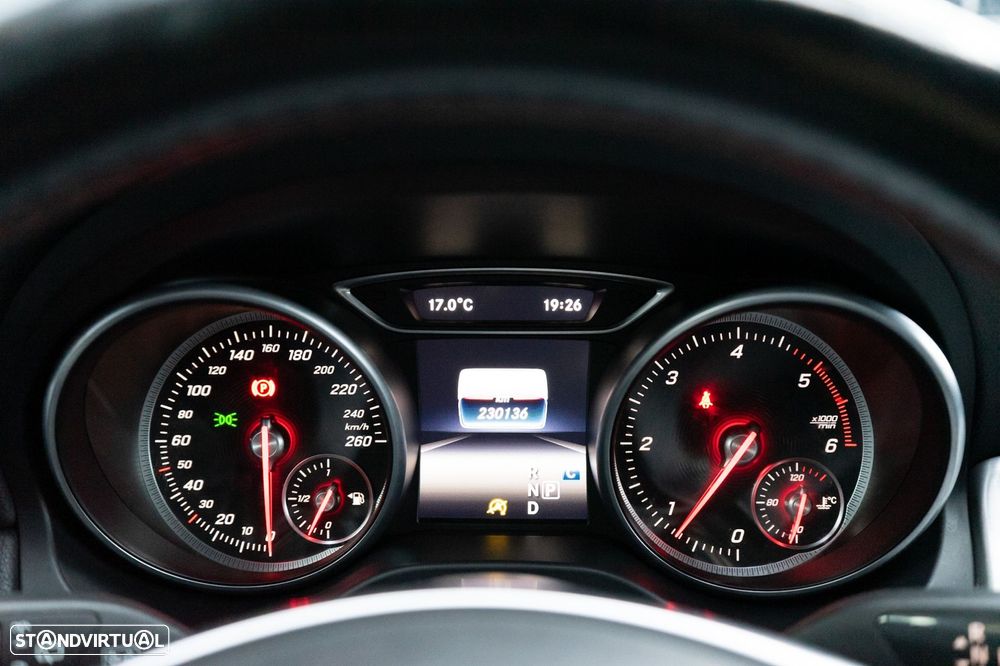 Mercedes-Benz CLA 220 d Shooting Brake AMG Line Aut. - 29