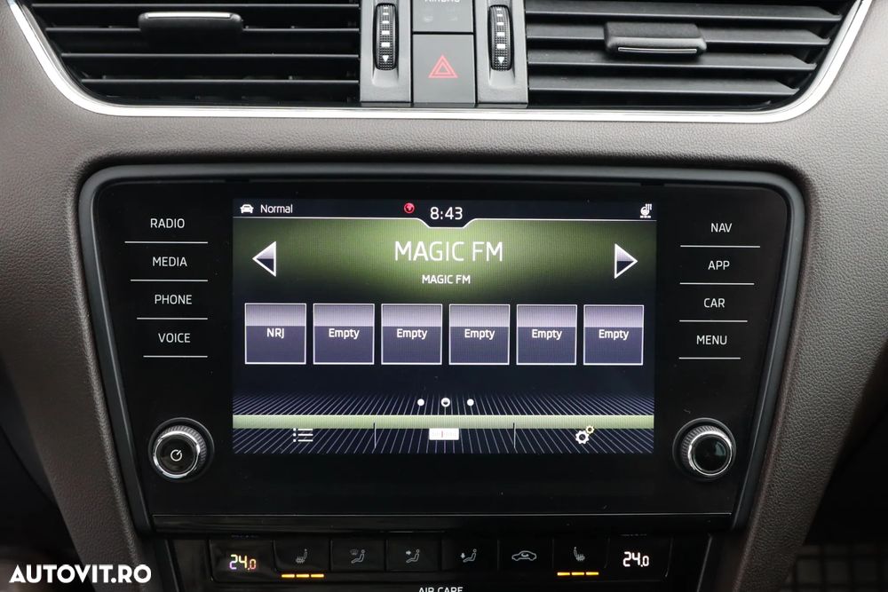 Skoda Octavia 2.0 TDI 4x4 DSG Scout - 26