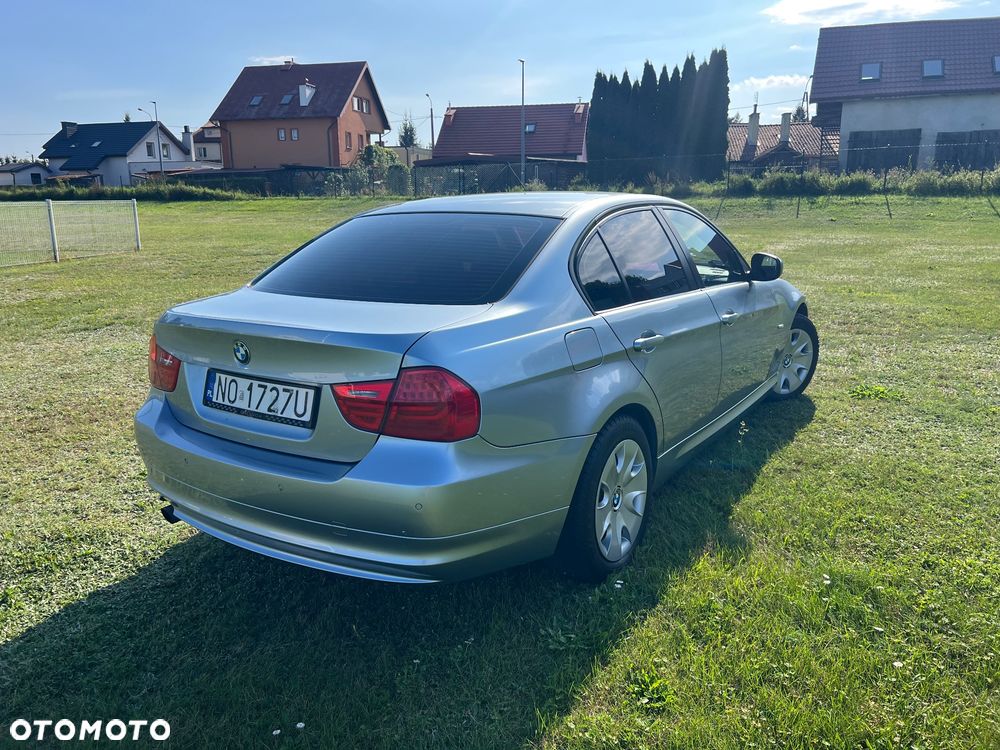 BMW Seria 3 318i Edition Lifestyle - 4