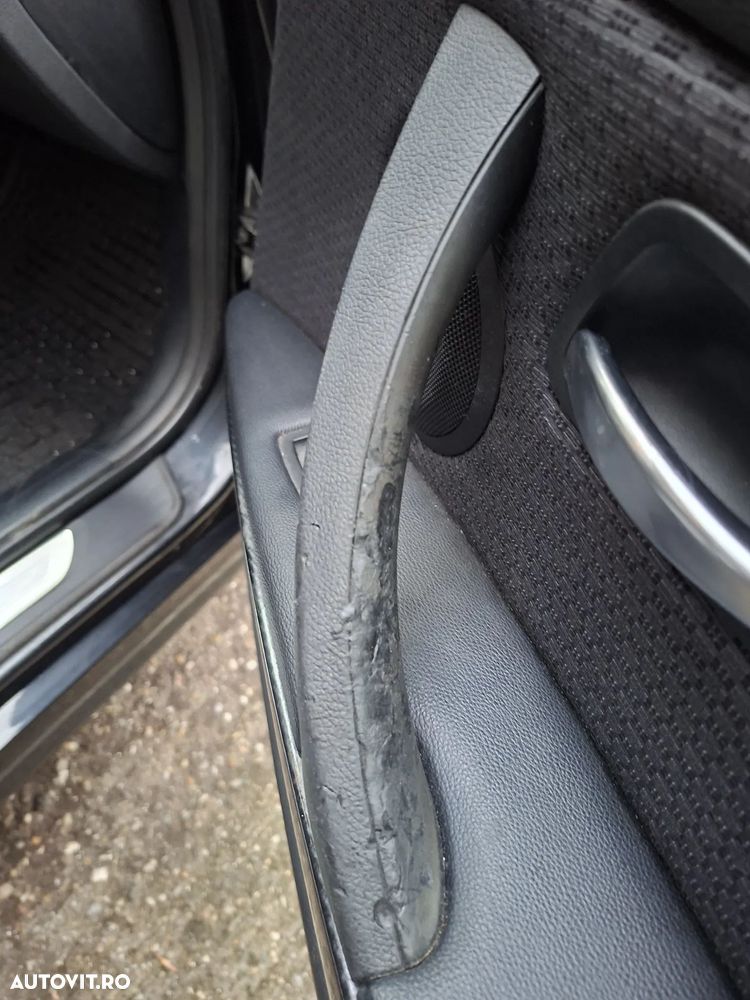 BMW Seria 3 320d - 14