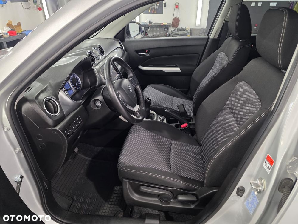 Suzuki Vitara 1.6 (4x4) Allgrip Comfort+ - 39