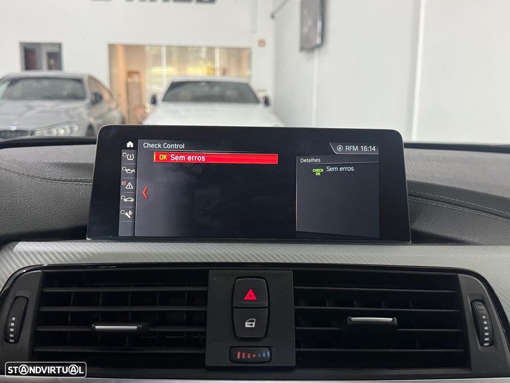 BMW 330 e iPerformance Pack M - 32