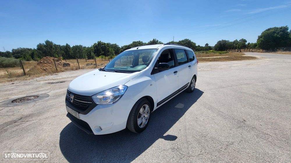 Dacia Lodgy Blue dCi 95 Essential - 1