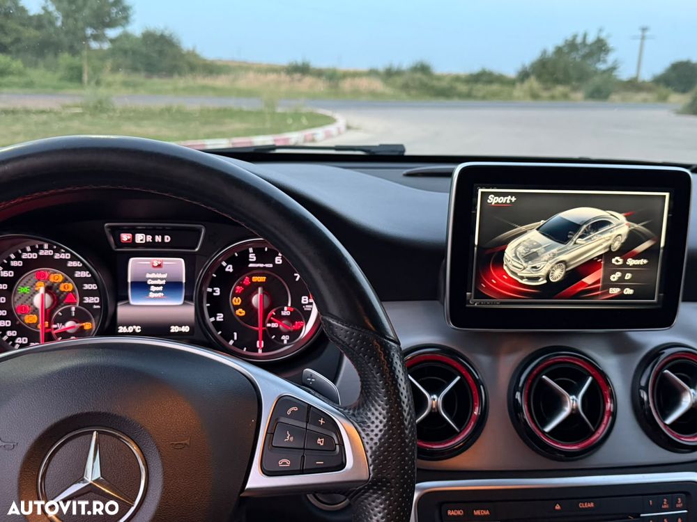 Mercedes-Benz CLA 45 AMG - 5