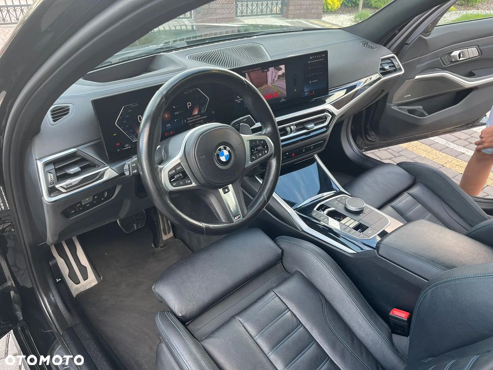BMW Seria 3 330i xDrive M Sport - 24