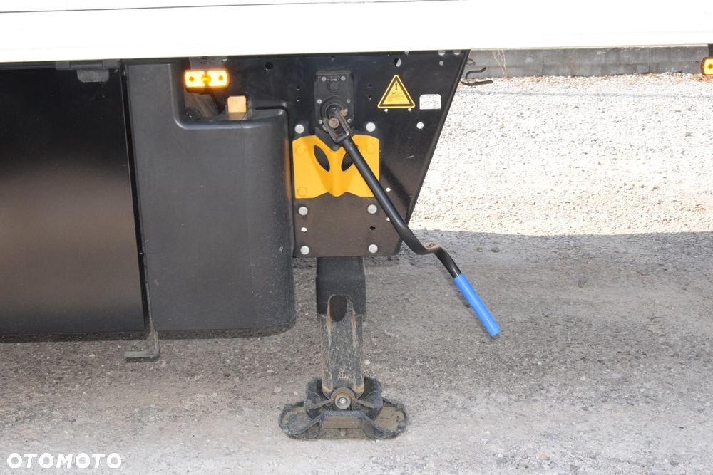 Schmitz Cargobull SKO FP 60 ThermoKing SLXi 300 - 13