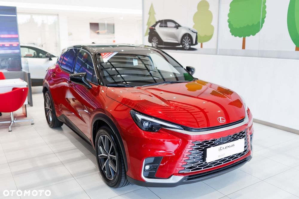 Lexus LBX - 4