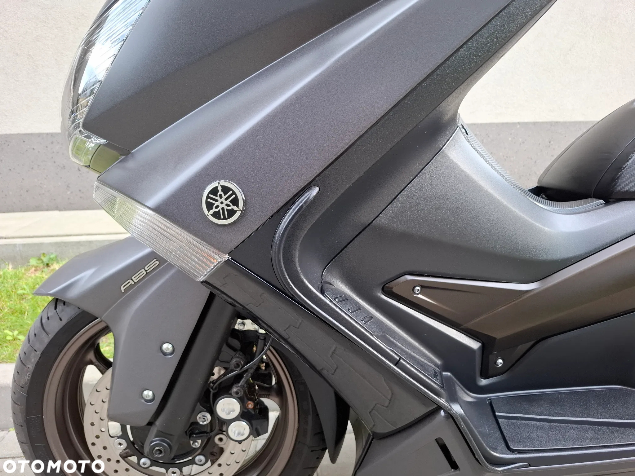 Yamaha Tmax - 14
