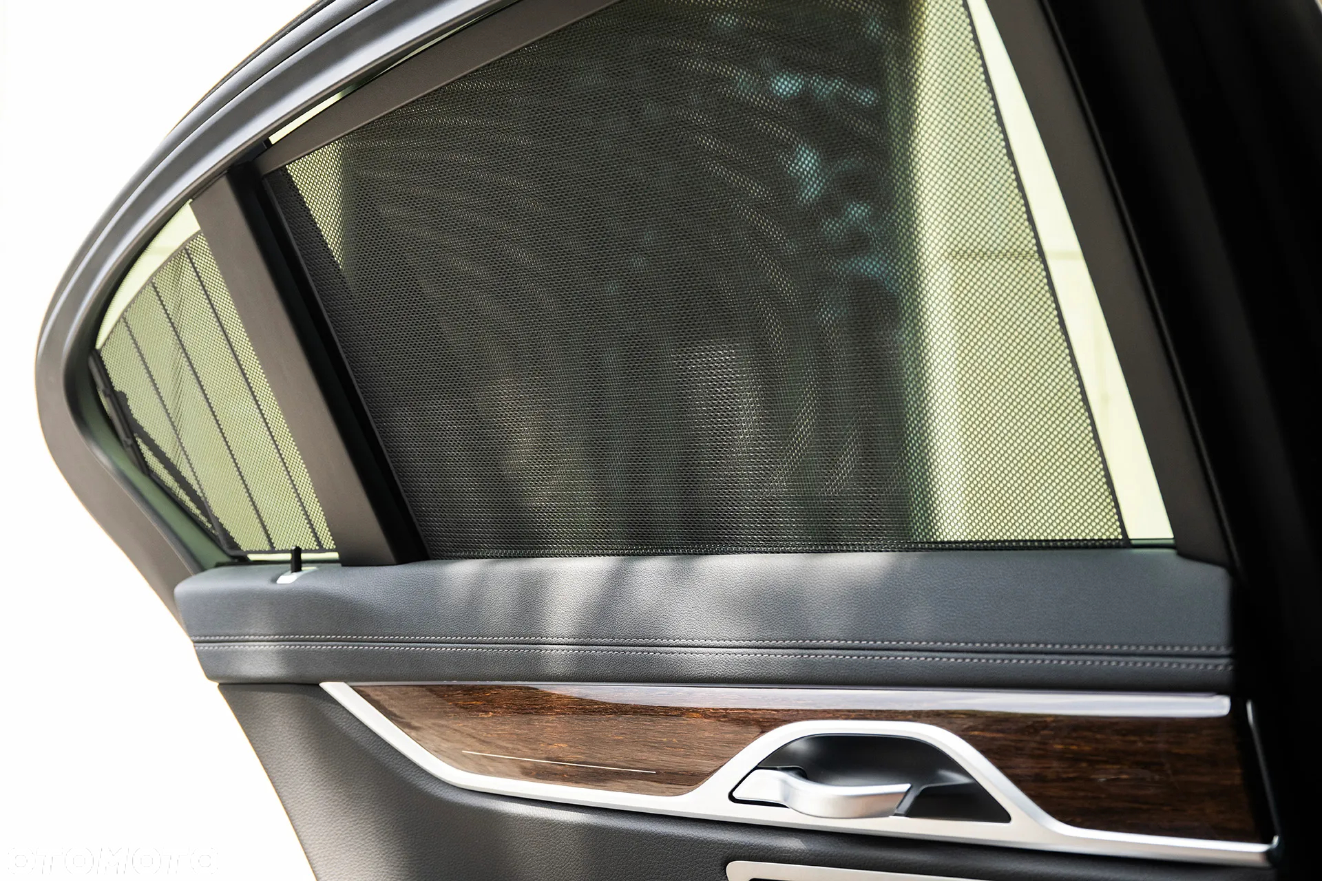 BMW Seria 7 730d xDrive sport - 23