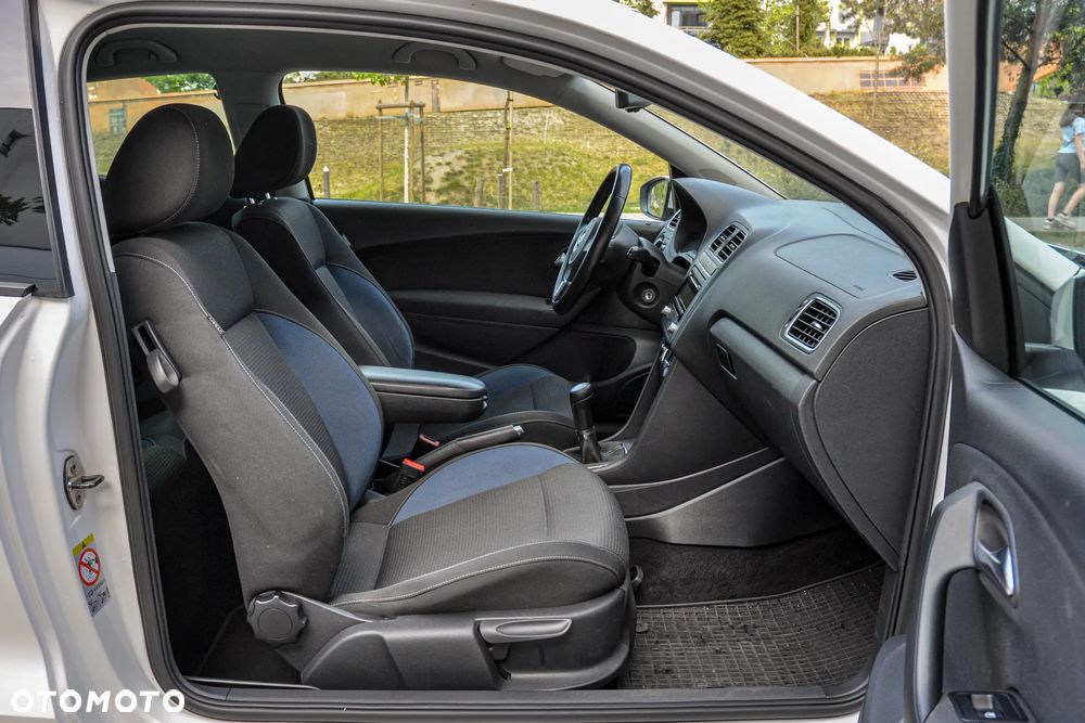 Volkswagen Polo - 11