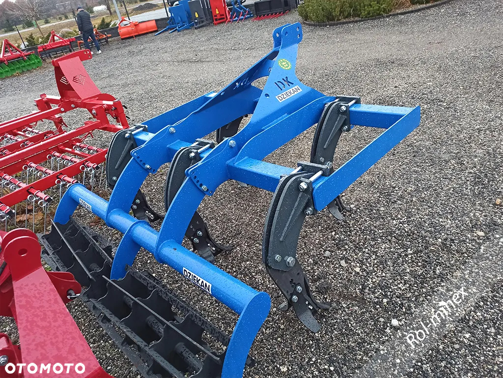 Pług dłutowy bezorkowy DZIEKAN M Pirat z wałem Agregat Głębosz Transport - 4