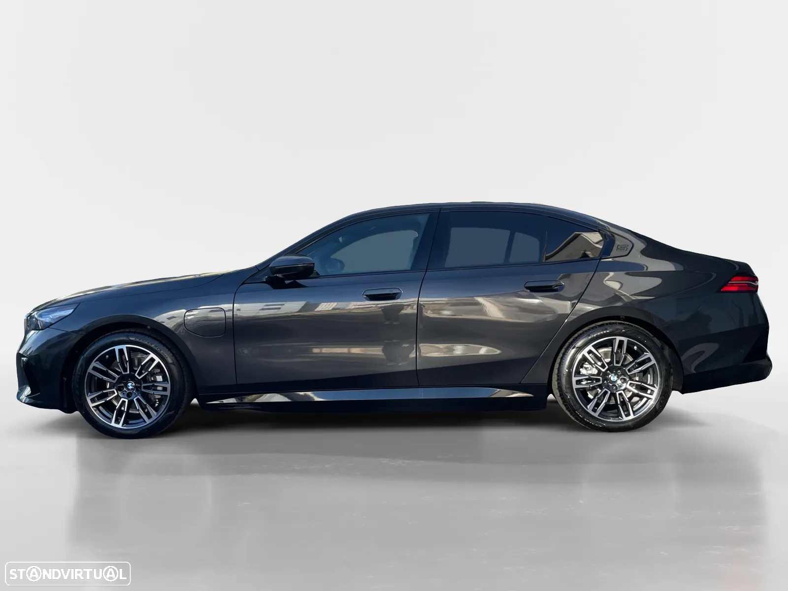 BMW 530 e - 4