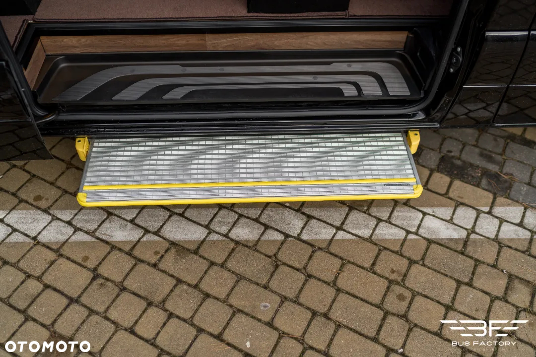 Mercedes-Benz Sprinter - 9