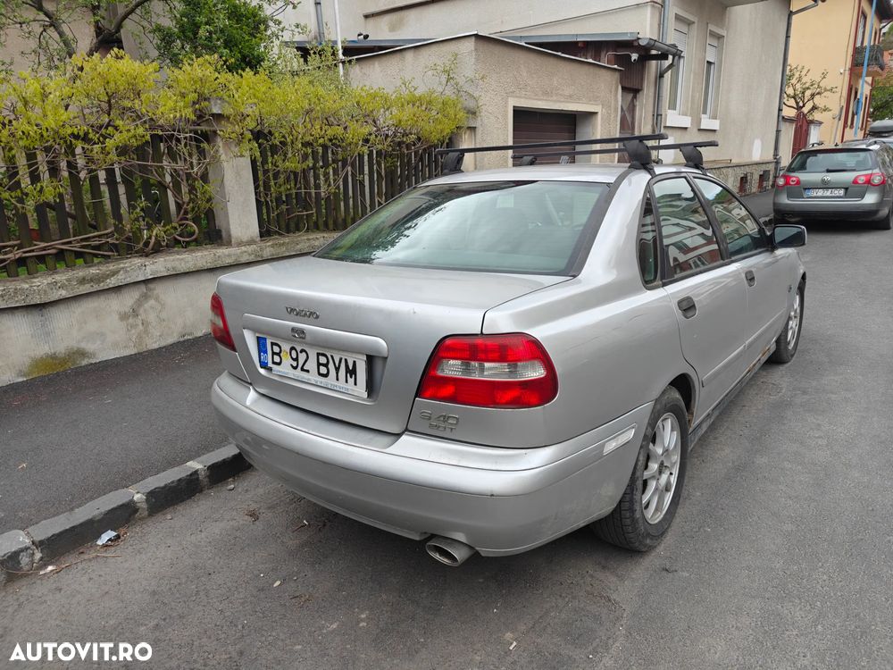 Volvo S40 2.0T - 1