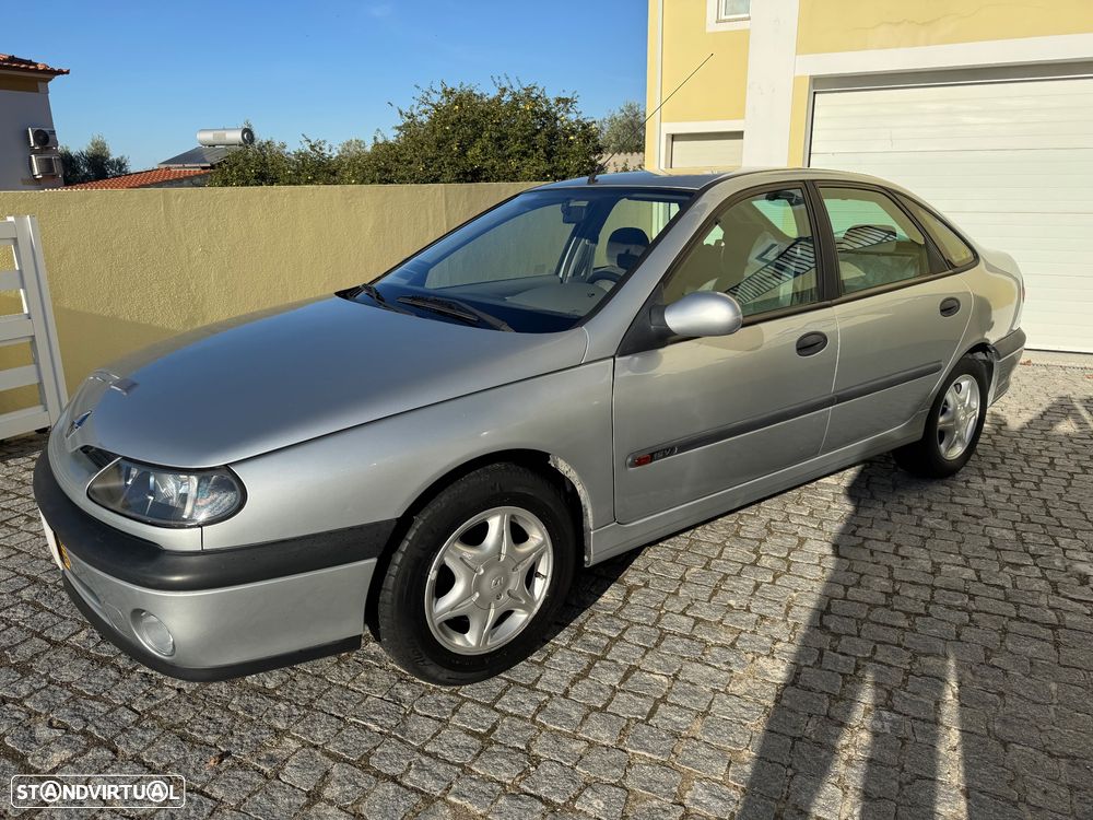 Renault Laguna 1.6 RXE - 15