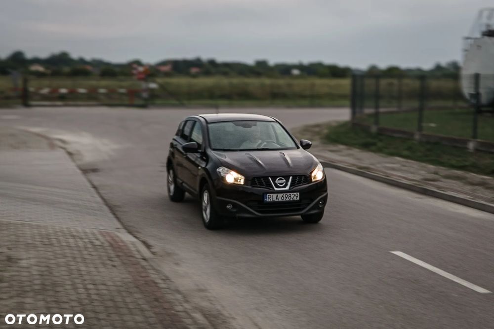 Nissan Qashqai 1.5 dCi DPF visia - 18