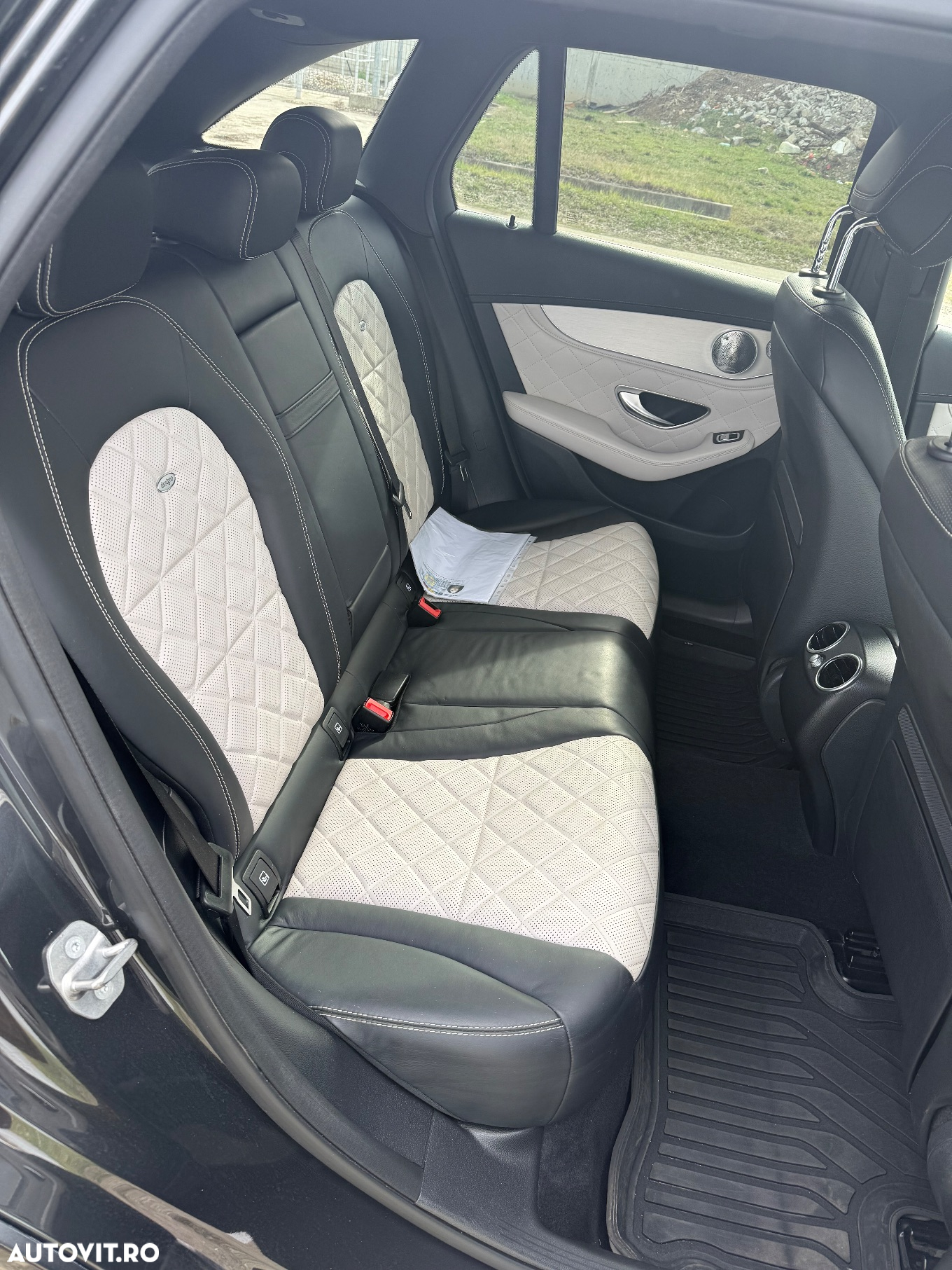 Mercedes-Benz GLC 220 d 4Matic 9G-TRONIC - 23