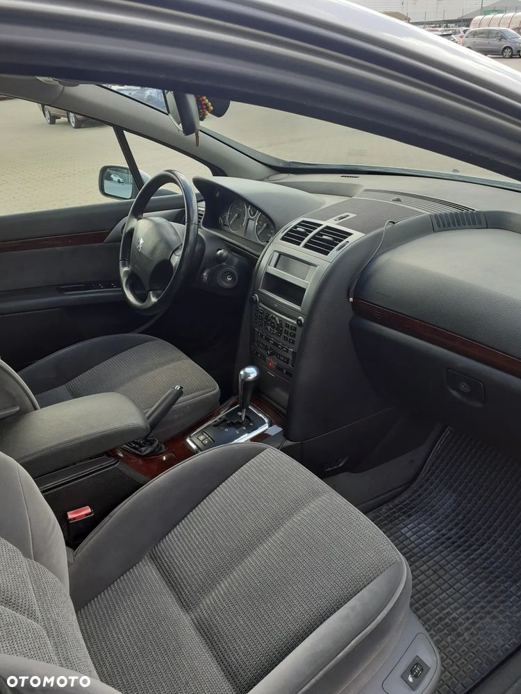 Peugeot 407 2.0 HDI Sport n.gama - 16