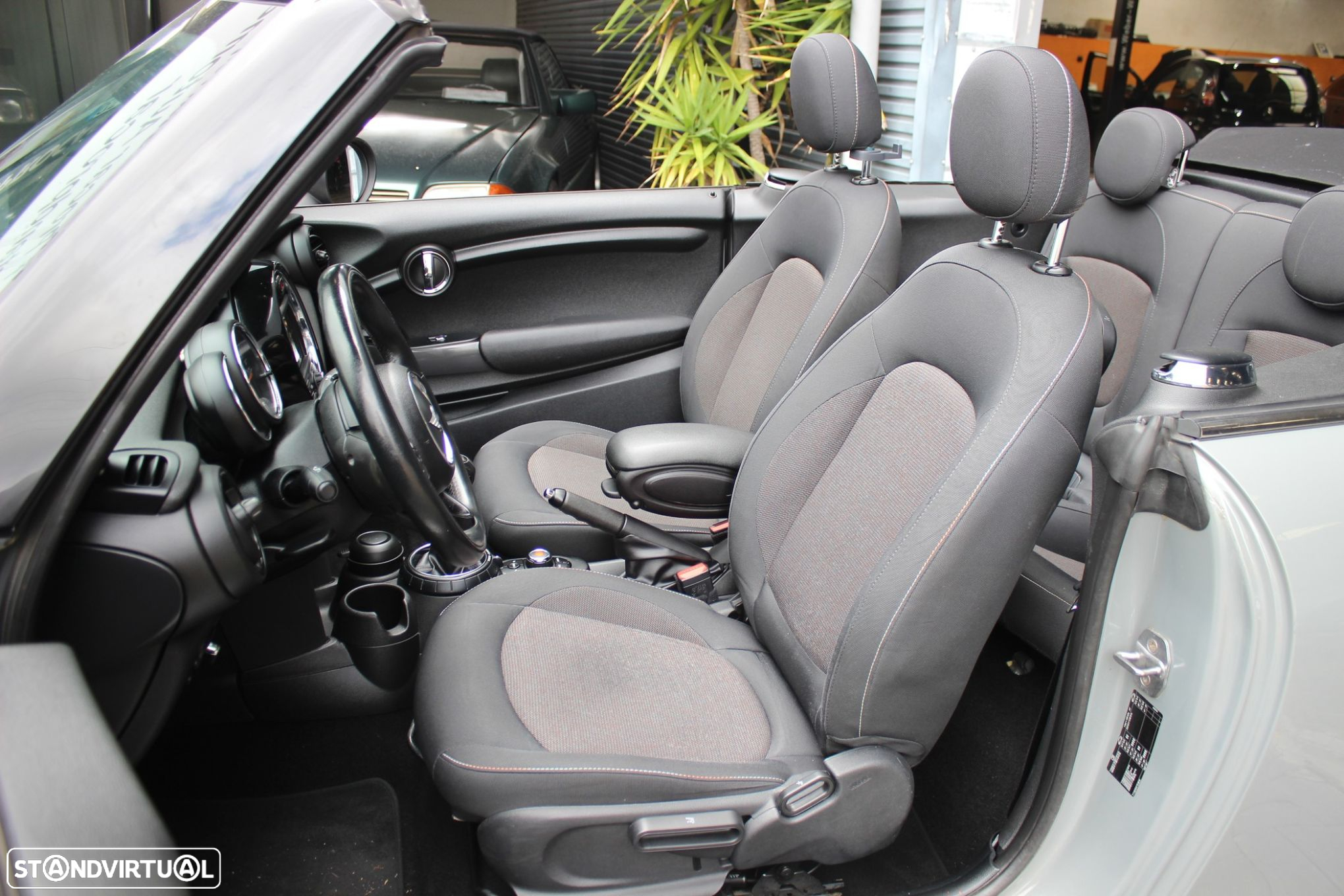 MINI 3 Portas Cooper D - 4
