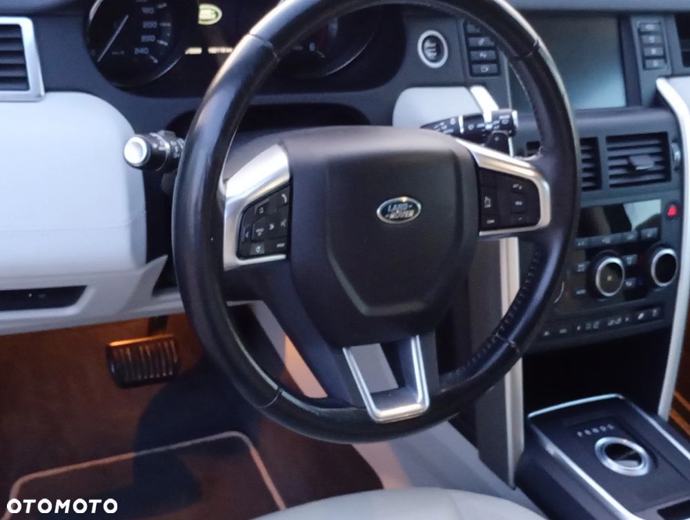 Land Rover Discovery Sport - 22