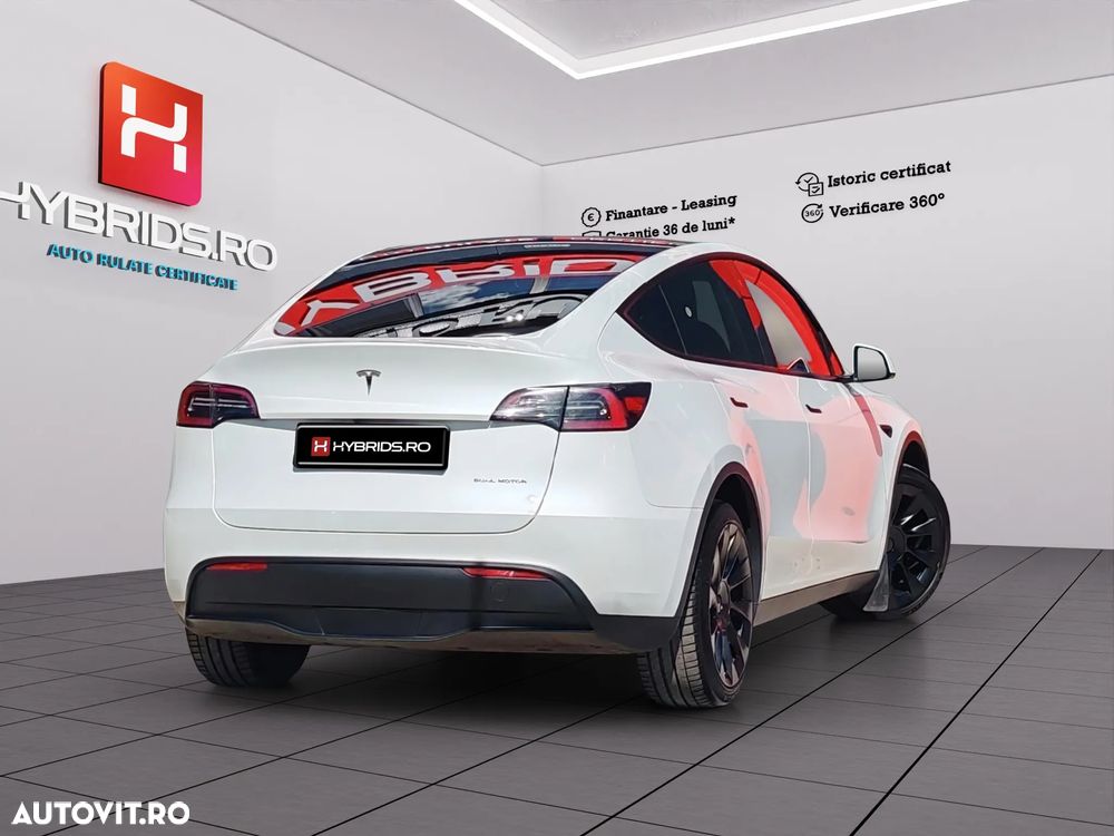 Tesla Model Y Long Range Dual Motor AWD - 6