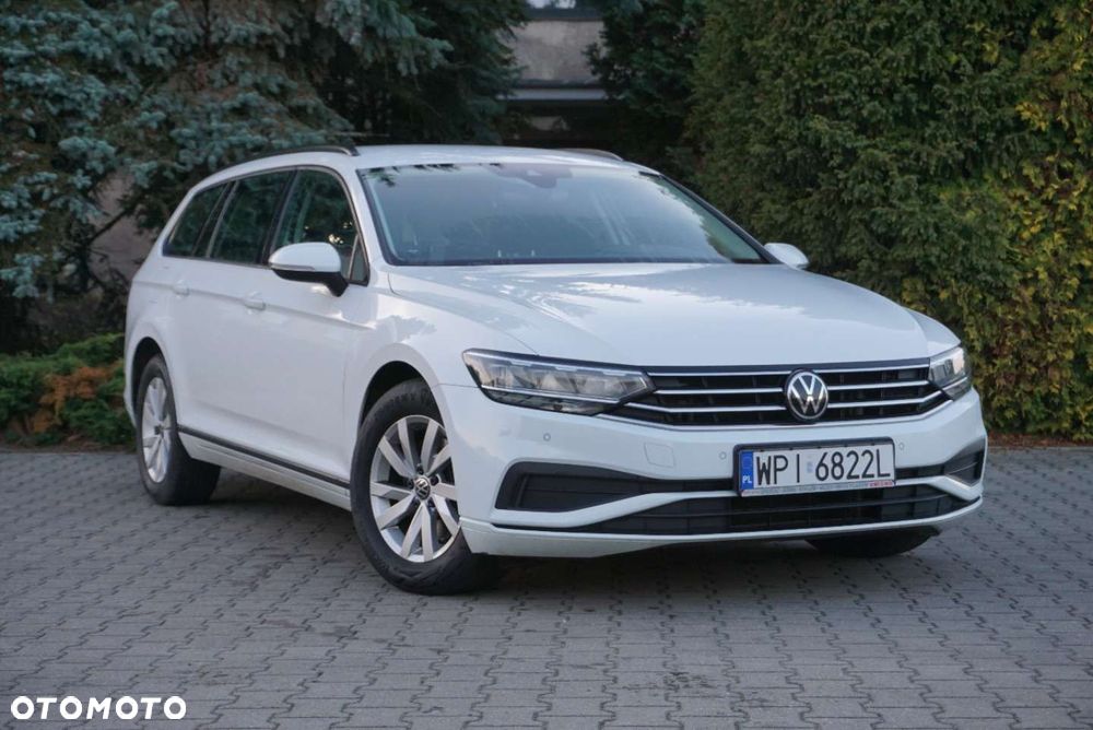 Volkswagen Passat - 4