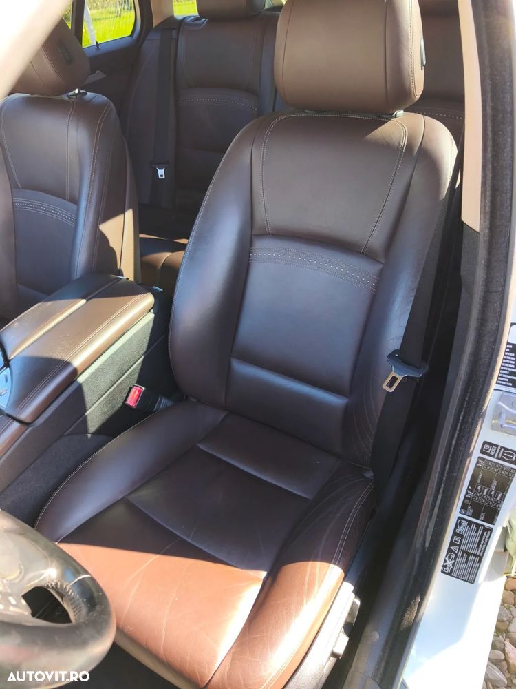 BMW Seria 5 525d xDrive Touring Sport-Aut. Luxury Line - 11