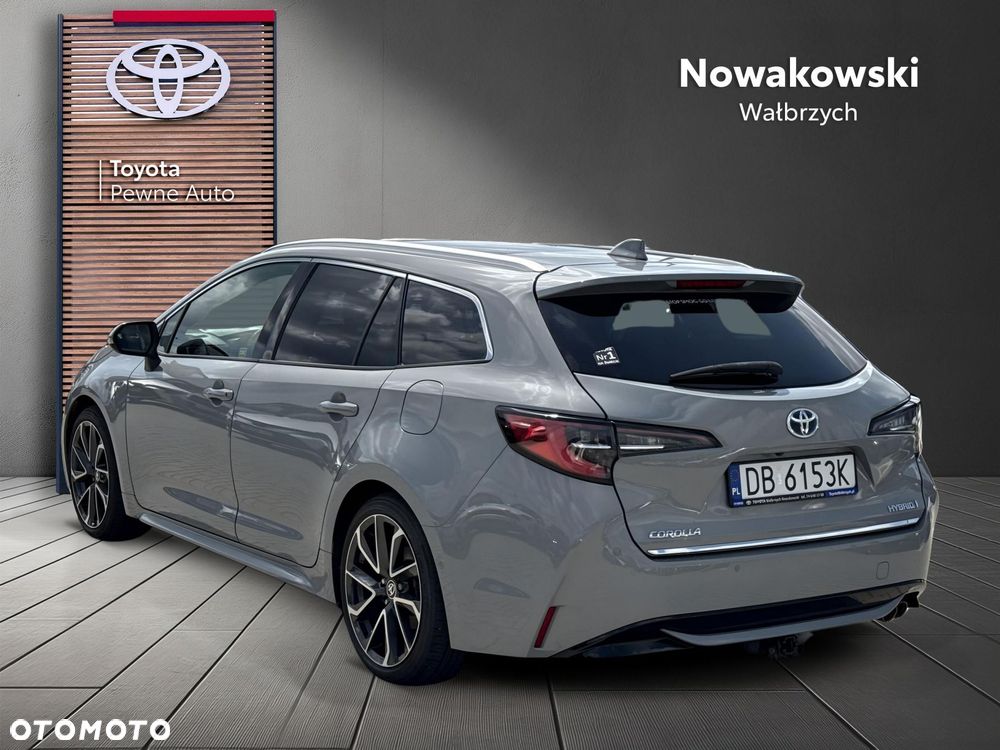 Toyota Corolla - 5