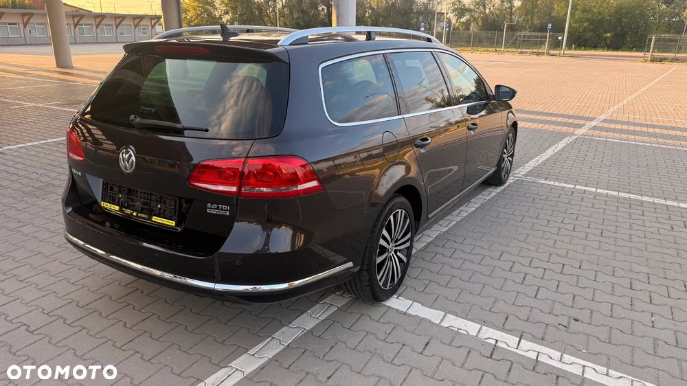 Volkswagen Passat 2.0 TDI Highline - 6