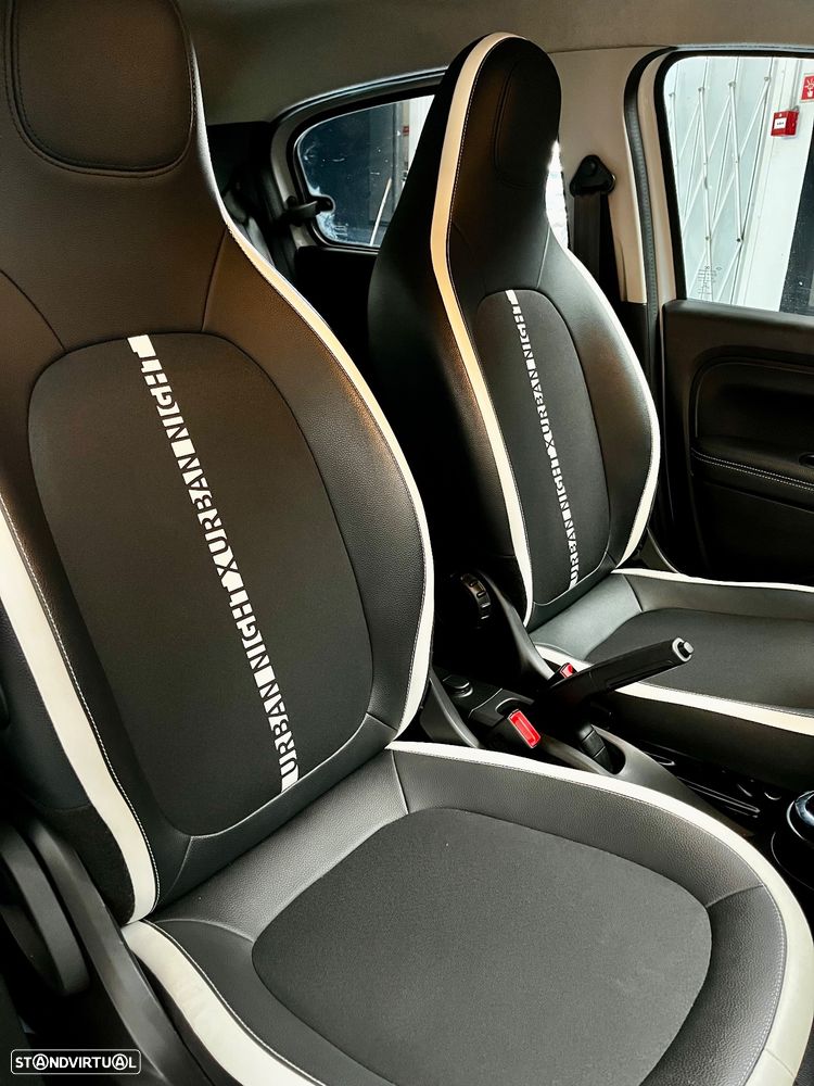 Renault Twingo E-Tech. 22 Urban Night - 9