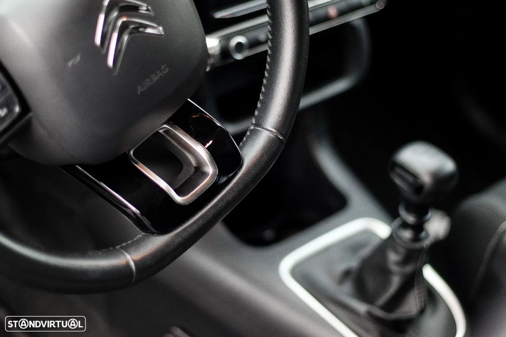 Citroën C3 Pure Tech S&S Shine - 4