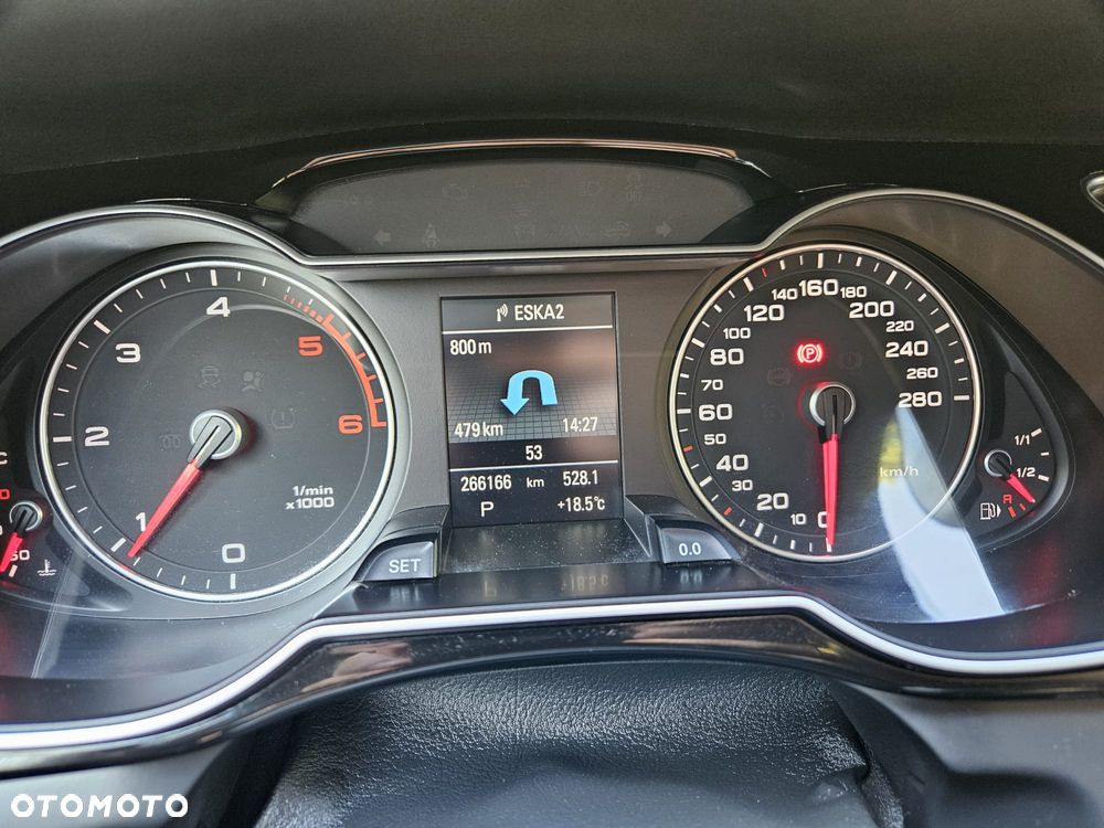 Audi A4 Avant 2.0 TDI DPF quattro S tronic S line Sportpaket - 22