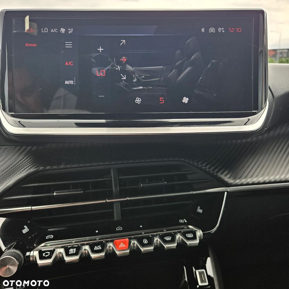 Peugeot 2008 PureTech 100 Allure S&S BVM6 - 15