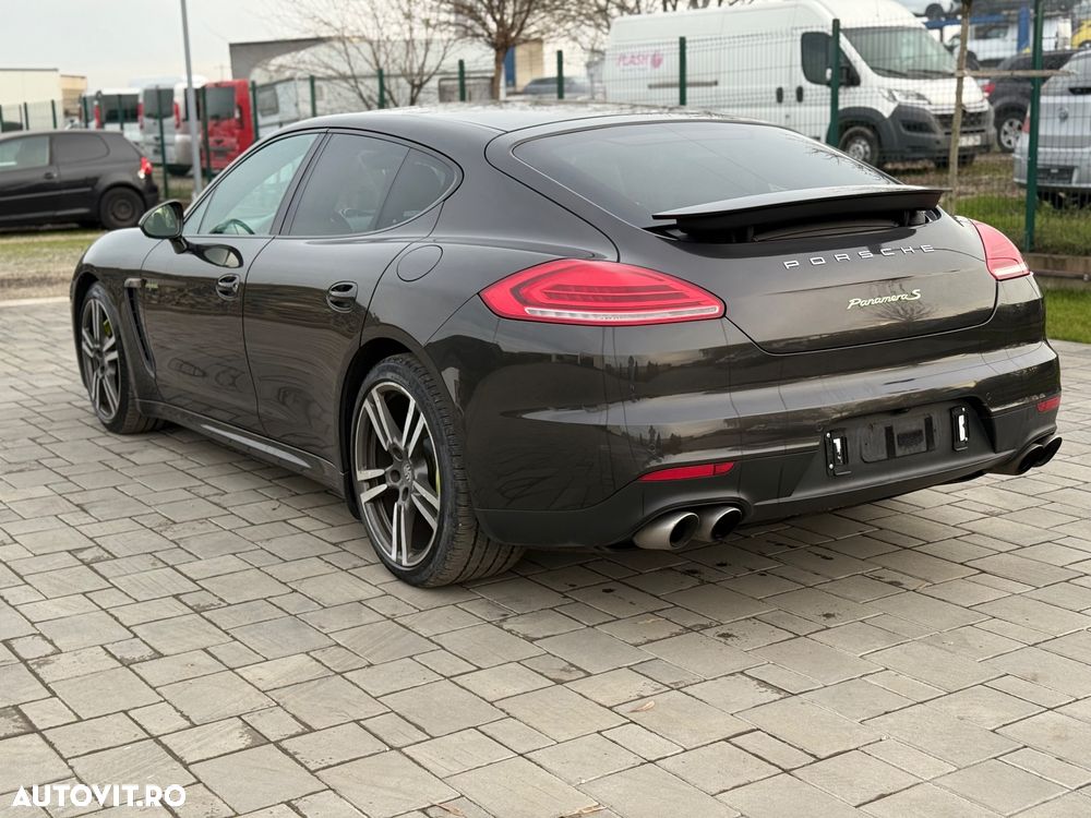 Porsche Panamera S Hybrid PDK - 4