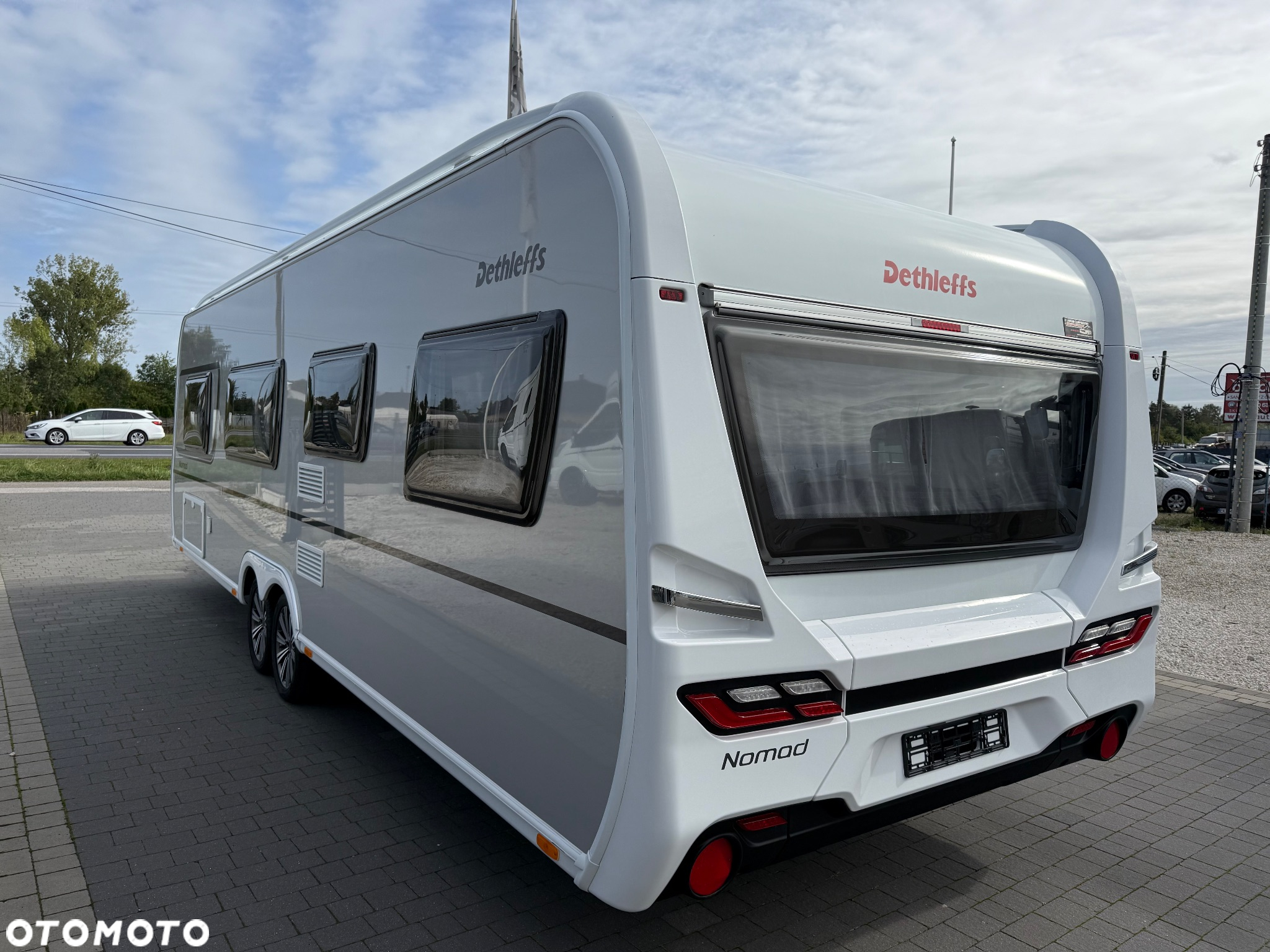 Dethleffs Nomad 730 FKR COMBI 6E Zimowa - 3