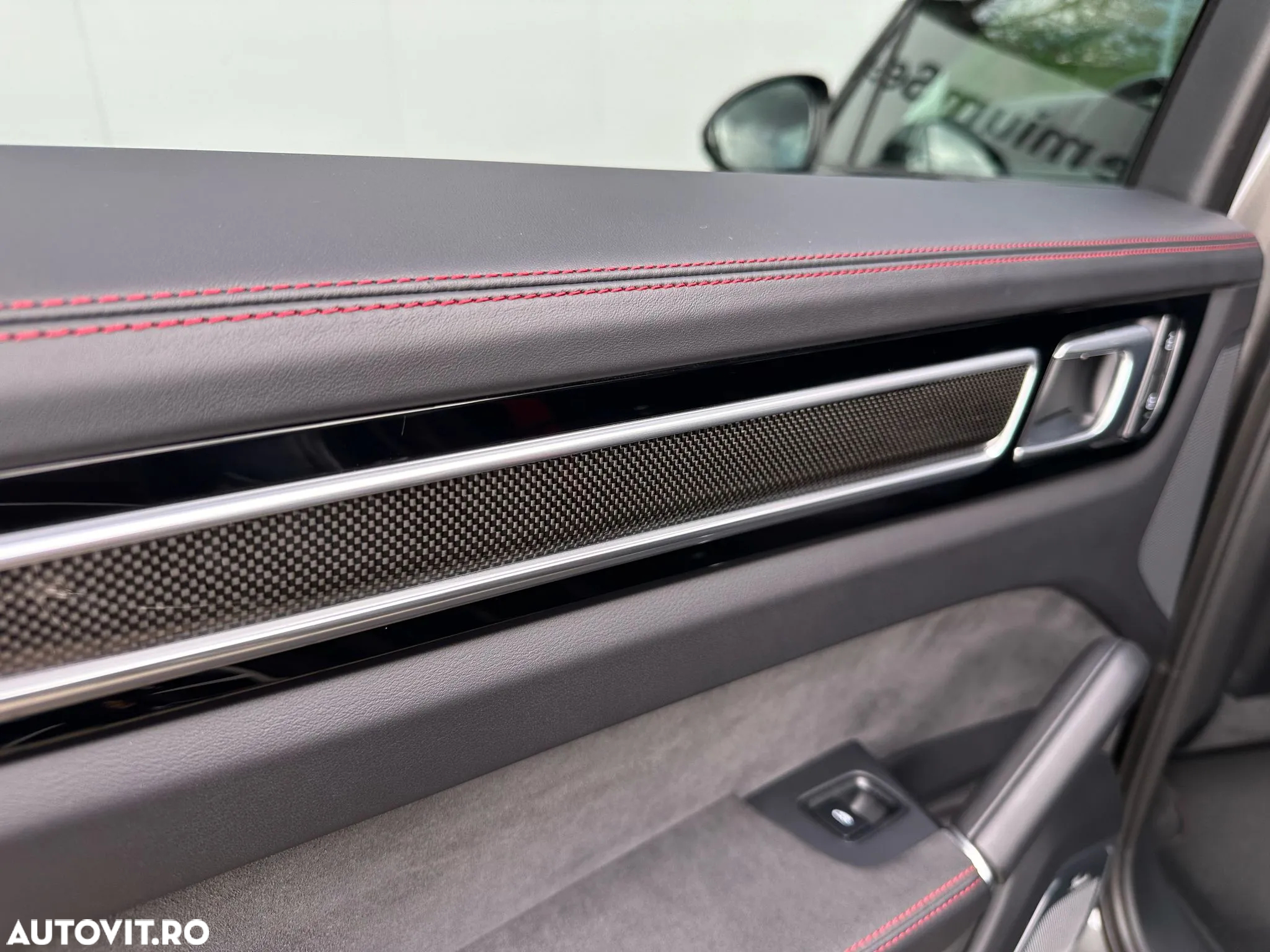 Porsche Cayenne - 22