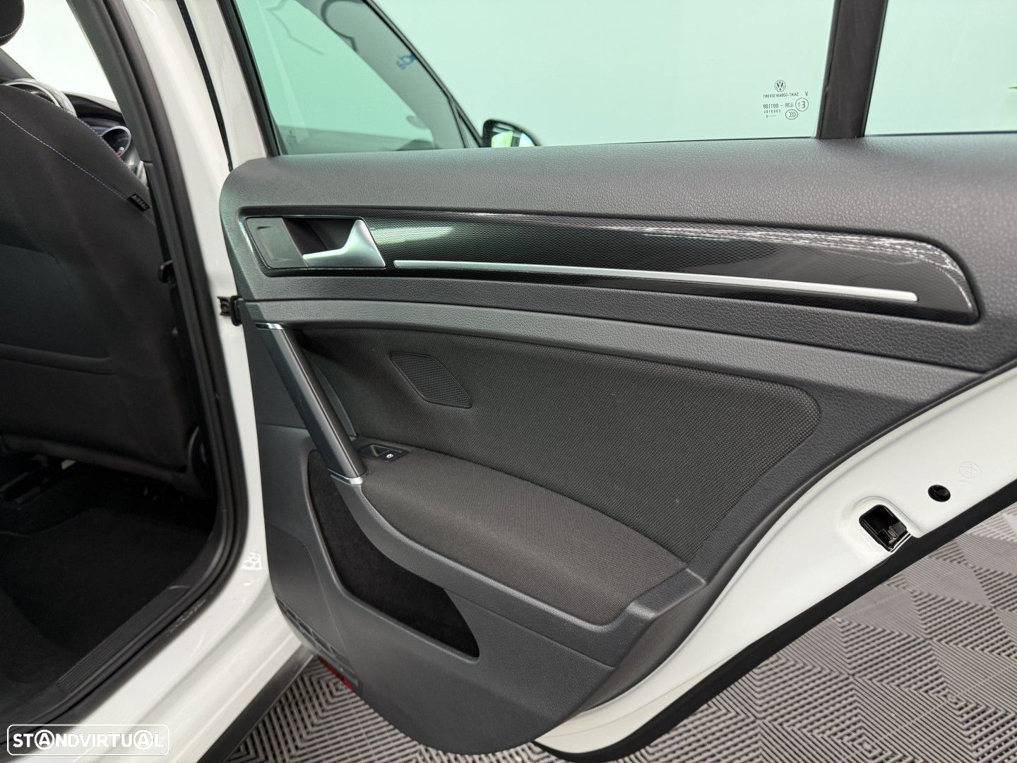 VW Golf 1.4 GTE Plug-in - 18